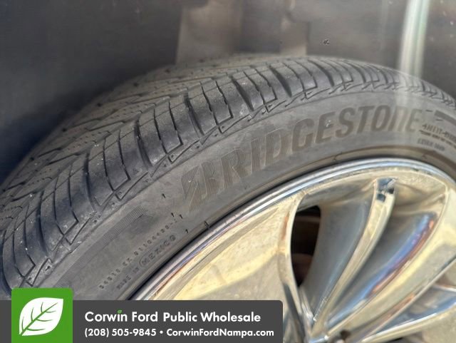 Used 2010 Ford Taurus Limited FWD image 13