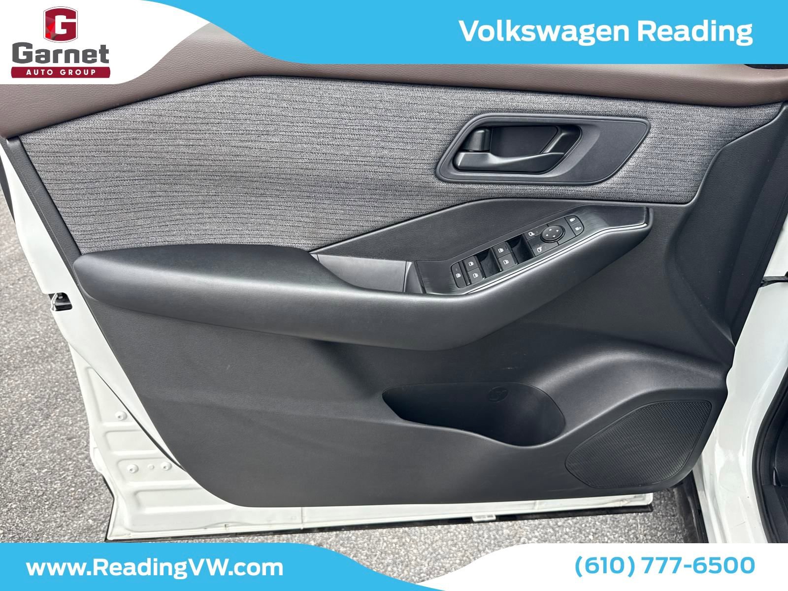 Used 2023 Nissan Rogue S image 10