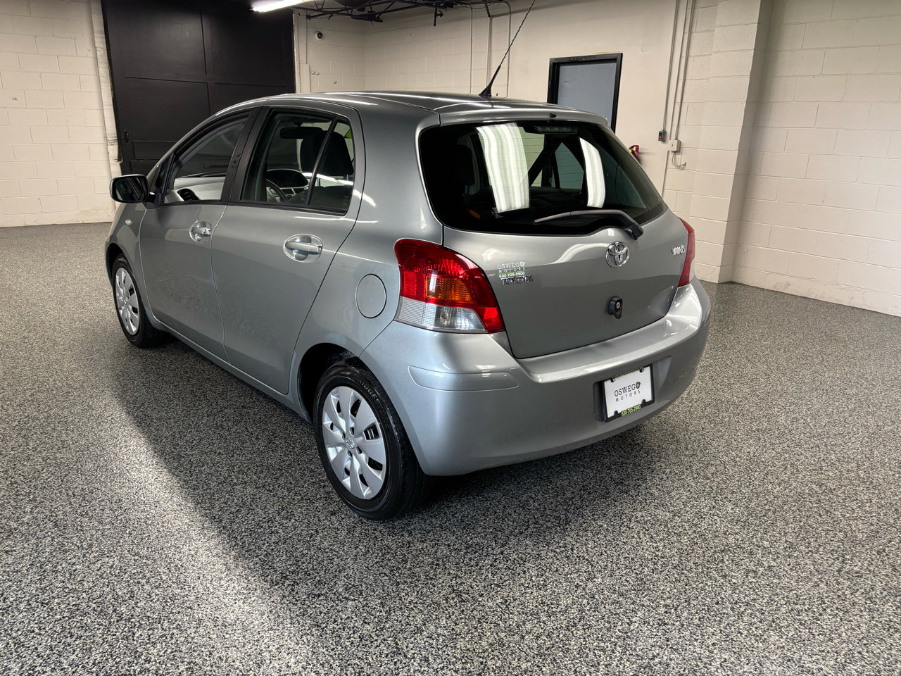 Used 2010 Toyota Yaris Liftback 5-Door image 6