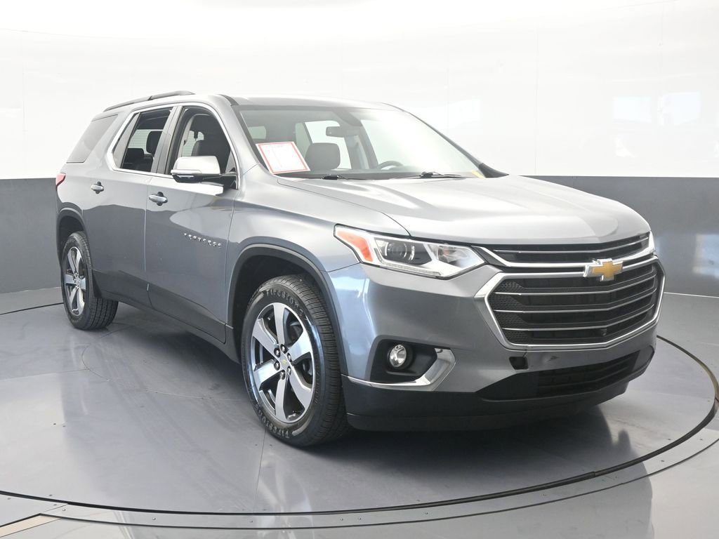 Used 2020 Chevrolet Traverse LT w/ LT Premium Package image 9