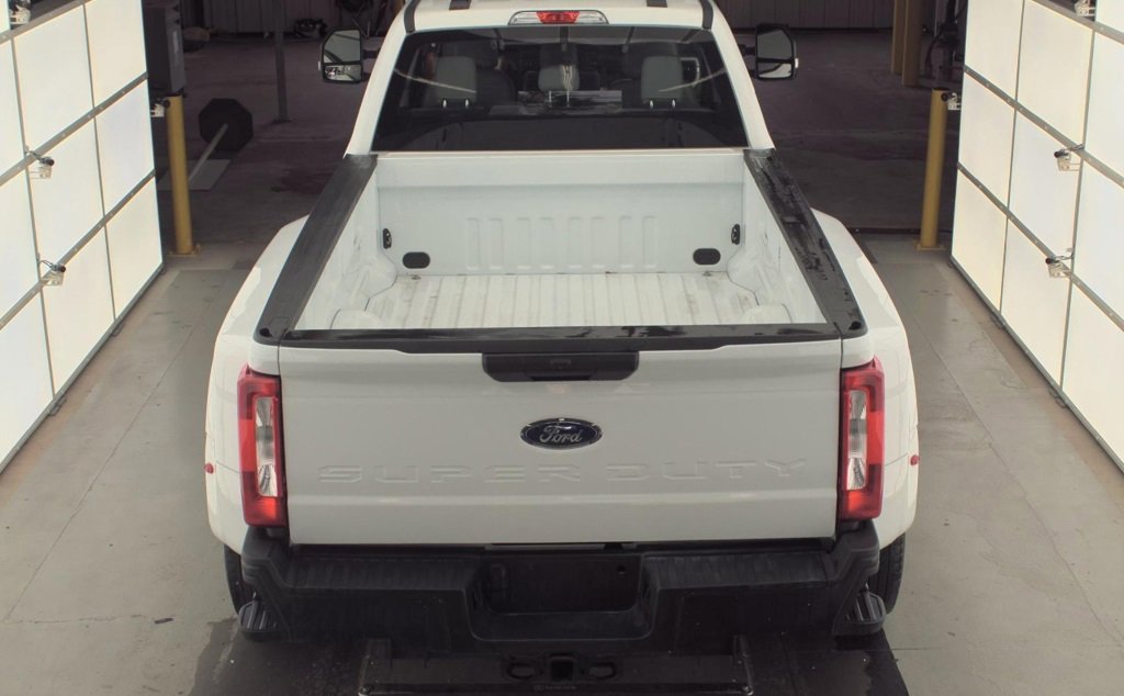 Used 2023 Ford F350 XL image 5