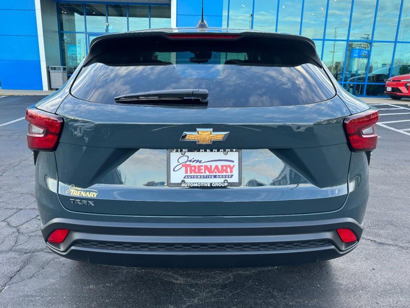 New 2026 Chevrolet Trax LS image 4