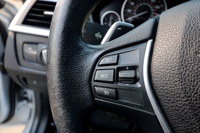 Used 2018 BMW 330i xDrive Sedan w/ Convenience Package image 47