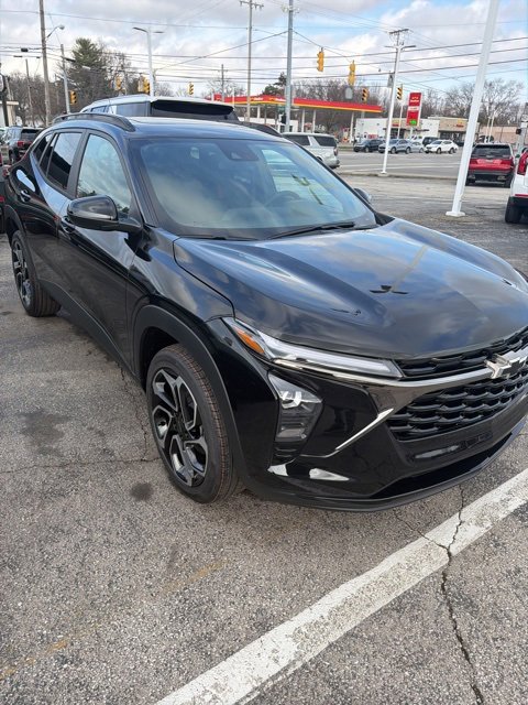 New 2026 Chevrolet Trax RS image 3