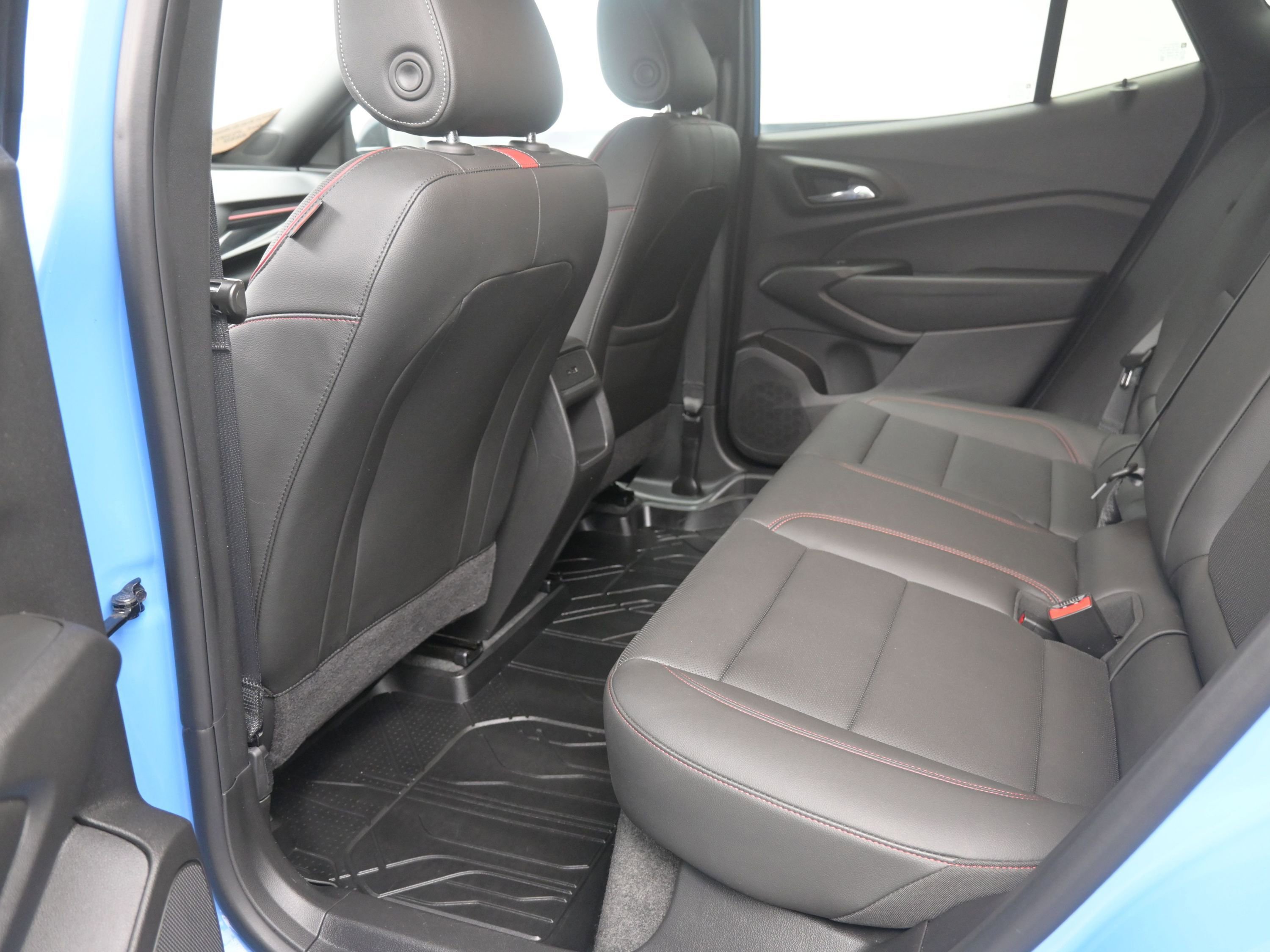 Used 2024 Chevrolet Trax RS w/ Driver Confidence Package image 19