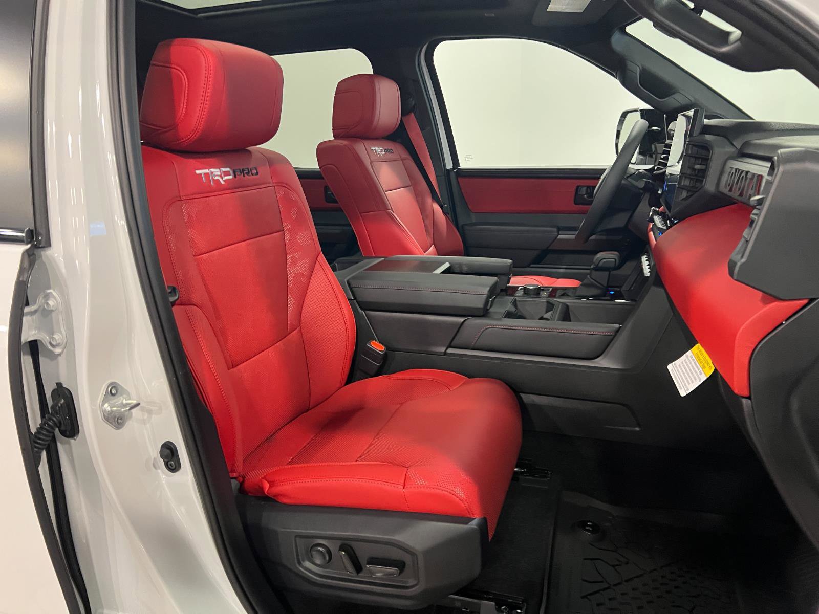 Used 2026 Toyota Tundra TRD Pro w/ Tow Tech Package image 38