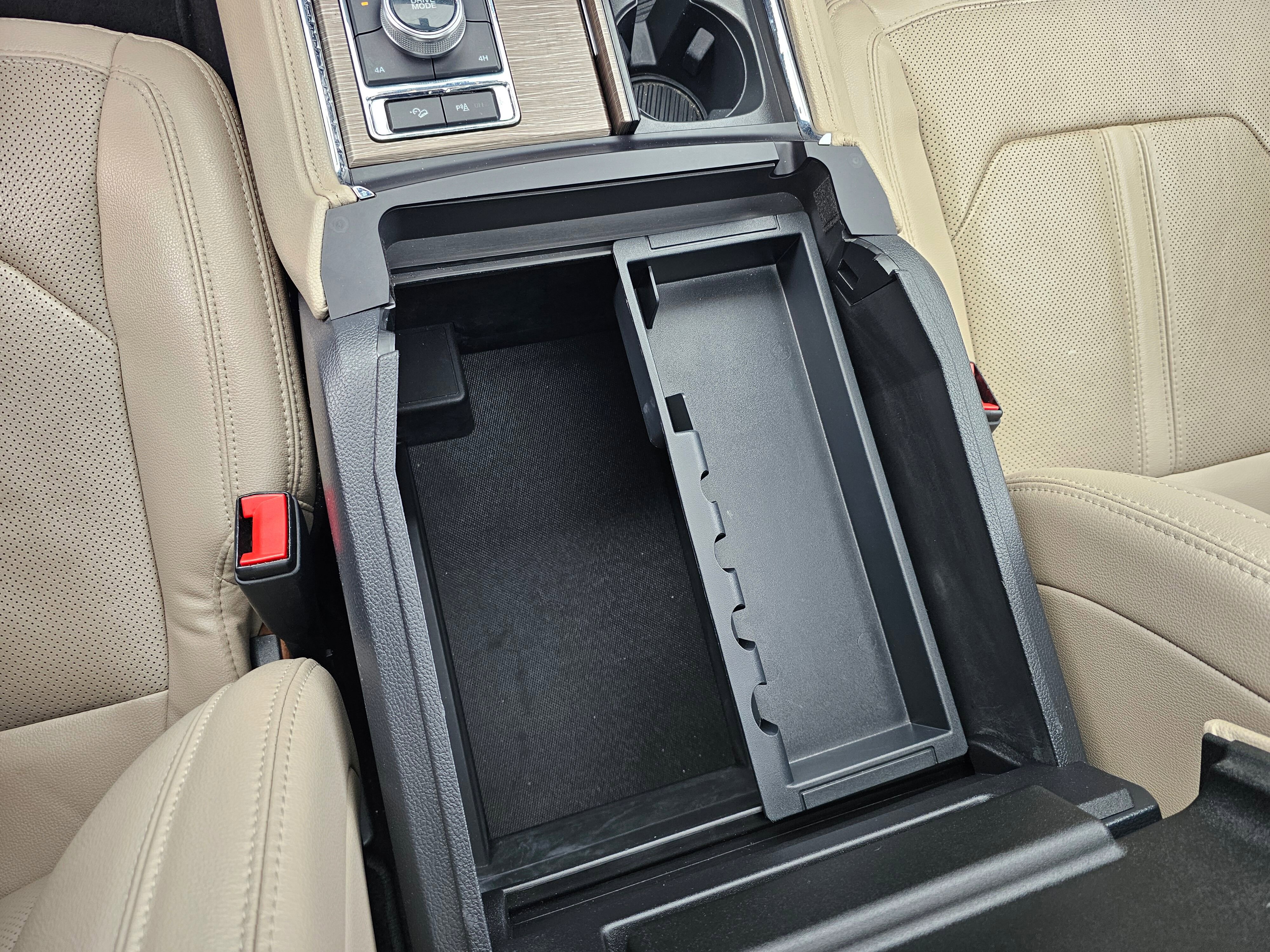 Used 2023 Ford Expedition Max Limited image 26