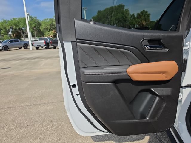 Used 2023 GMC Canyon AT4 AWD/4WD image 13