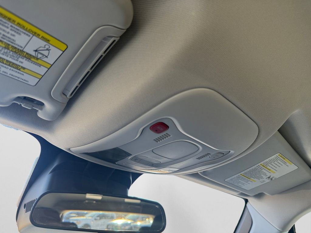 Certified 2023 Jeep Renegade Latitude image 27