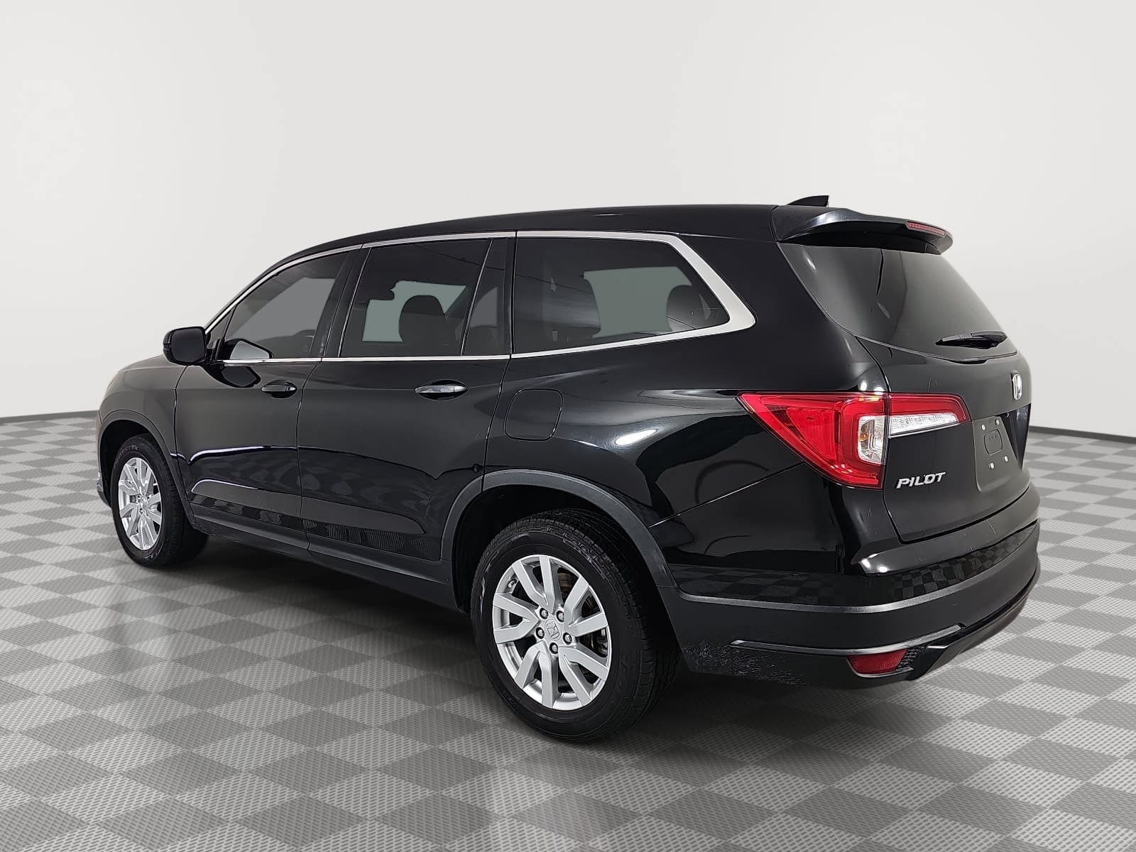Used 2020 Honda Pilot LX image 6