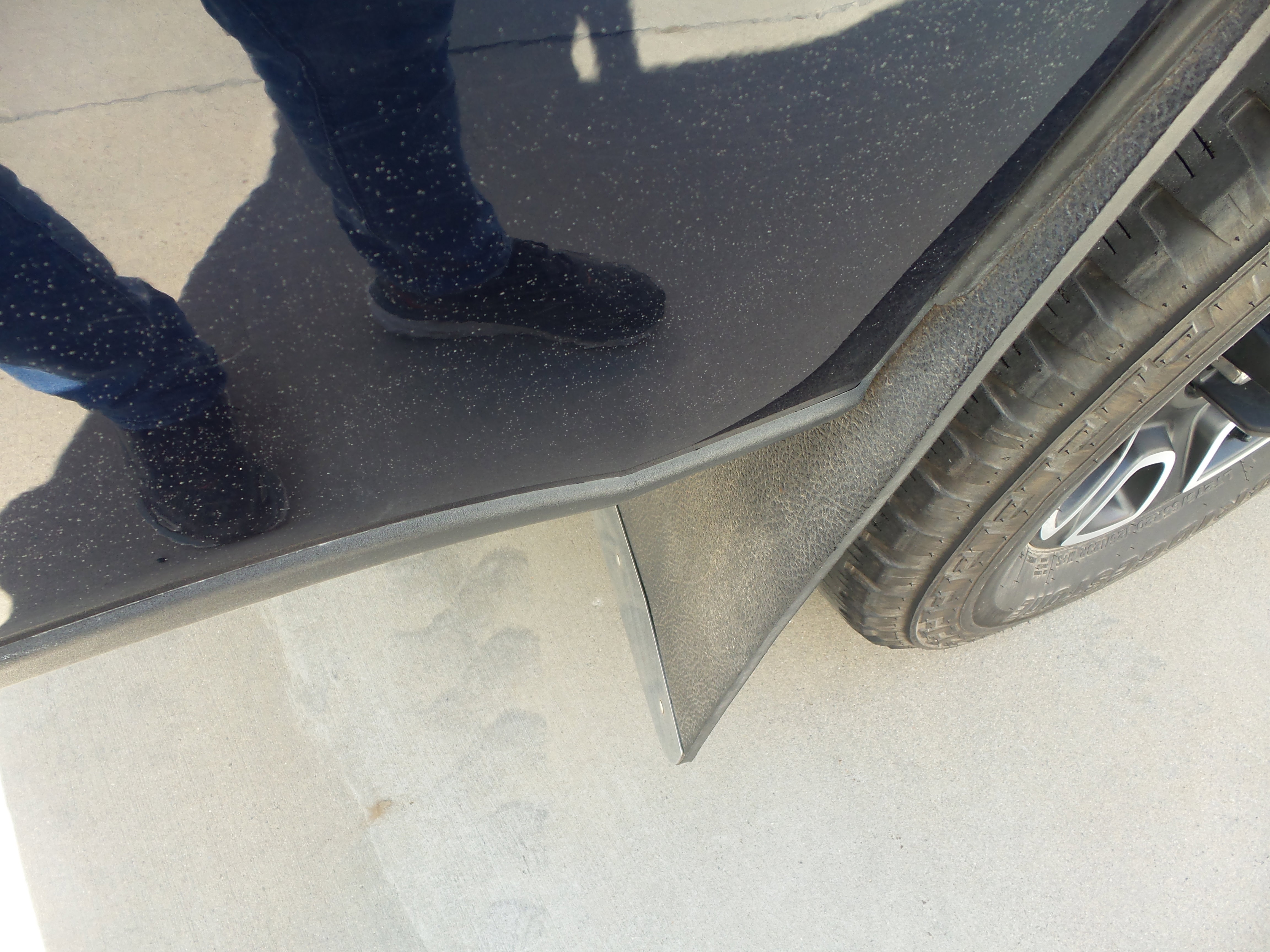 Used 2024 Ford F350 Platinum w/ FX4 Off-Road Package image 23