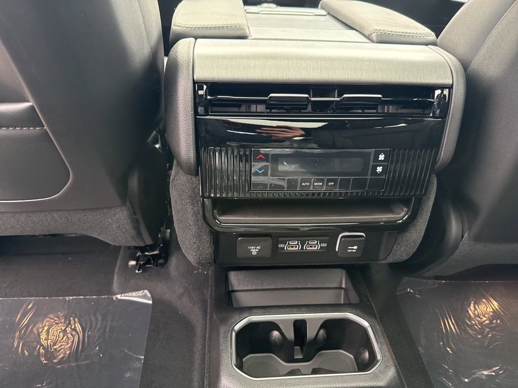 New 2026 Jeep Grand Wagoneer Upland image 25