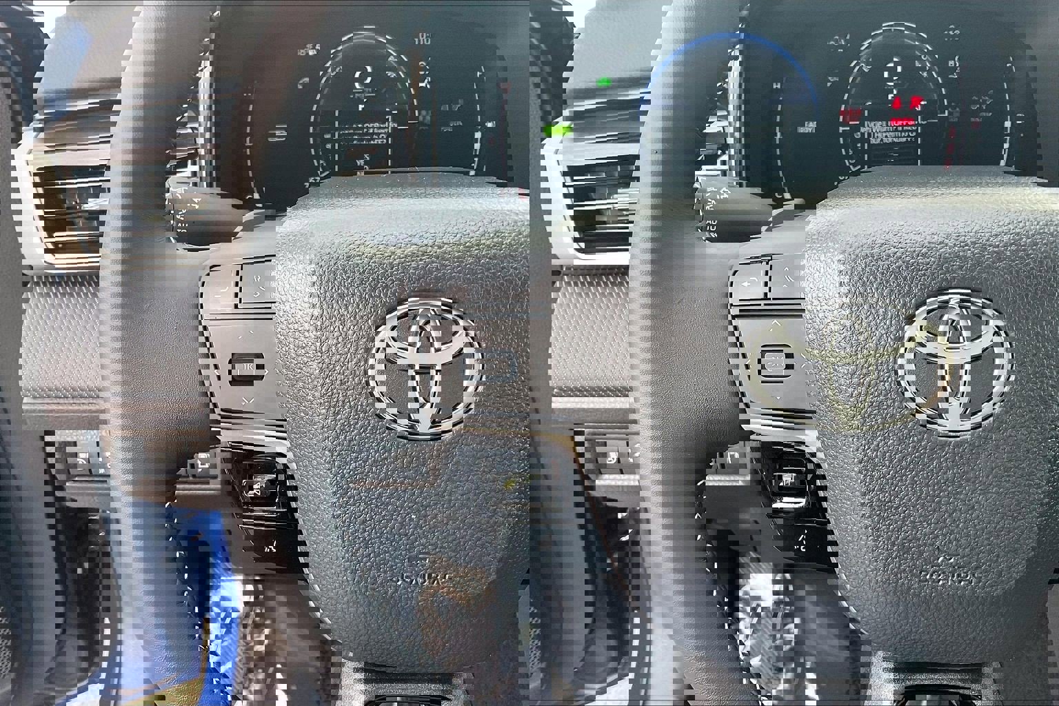 Used 2026 Toyota Camry SE image 23