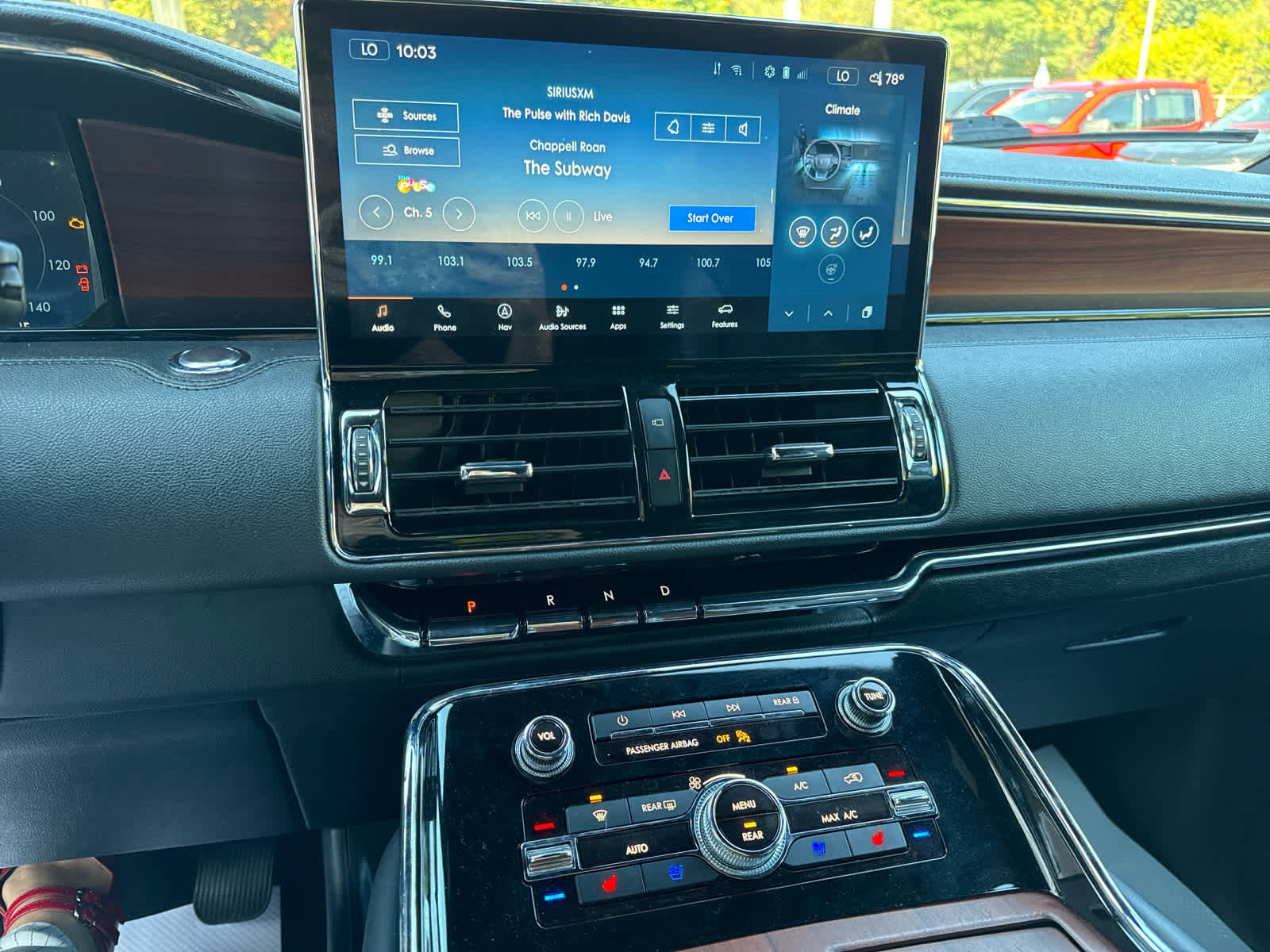 Used 2023 Lincoln Navigator Reserve image 15