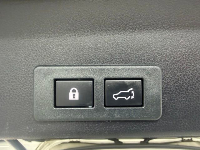 Used 2023 Subaru Ascent Limited AWD/4WD image 24