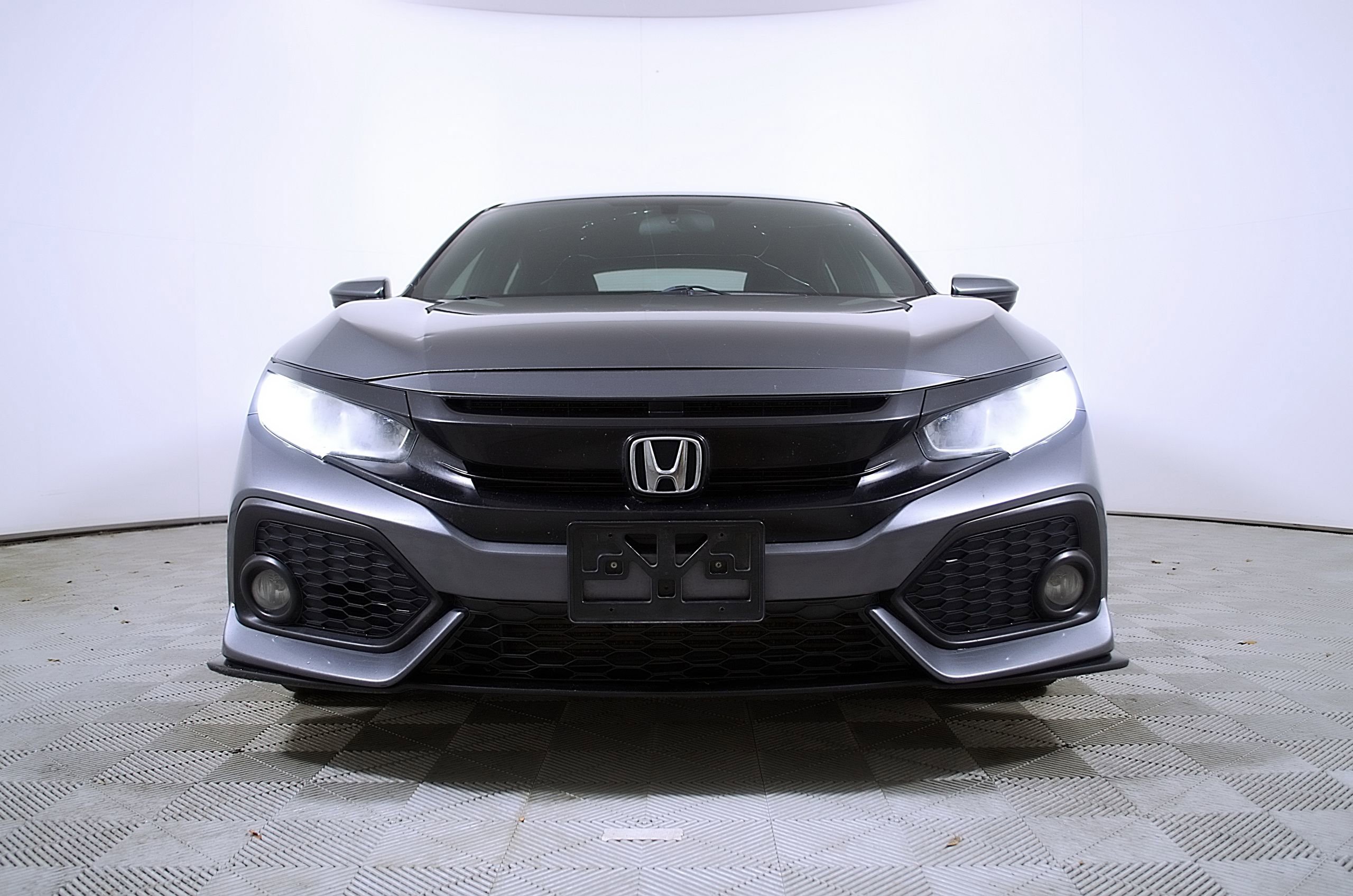 Used 2018 Honda Civic Sport image 6