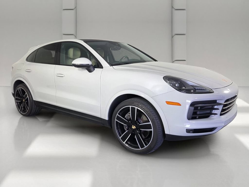 Used 2023 Porsche Cayenne Platinum Edition AWD/4WD image 2