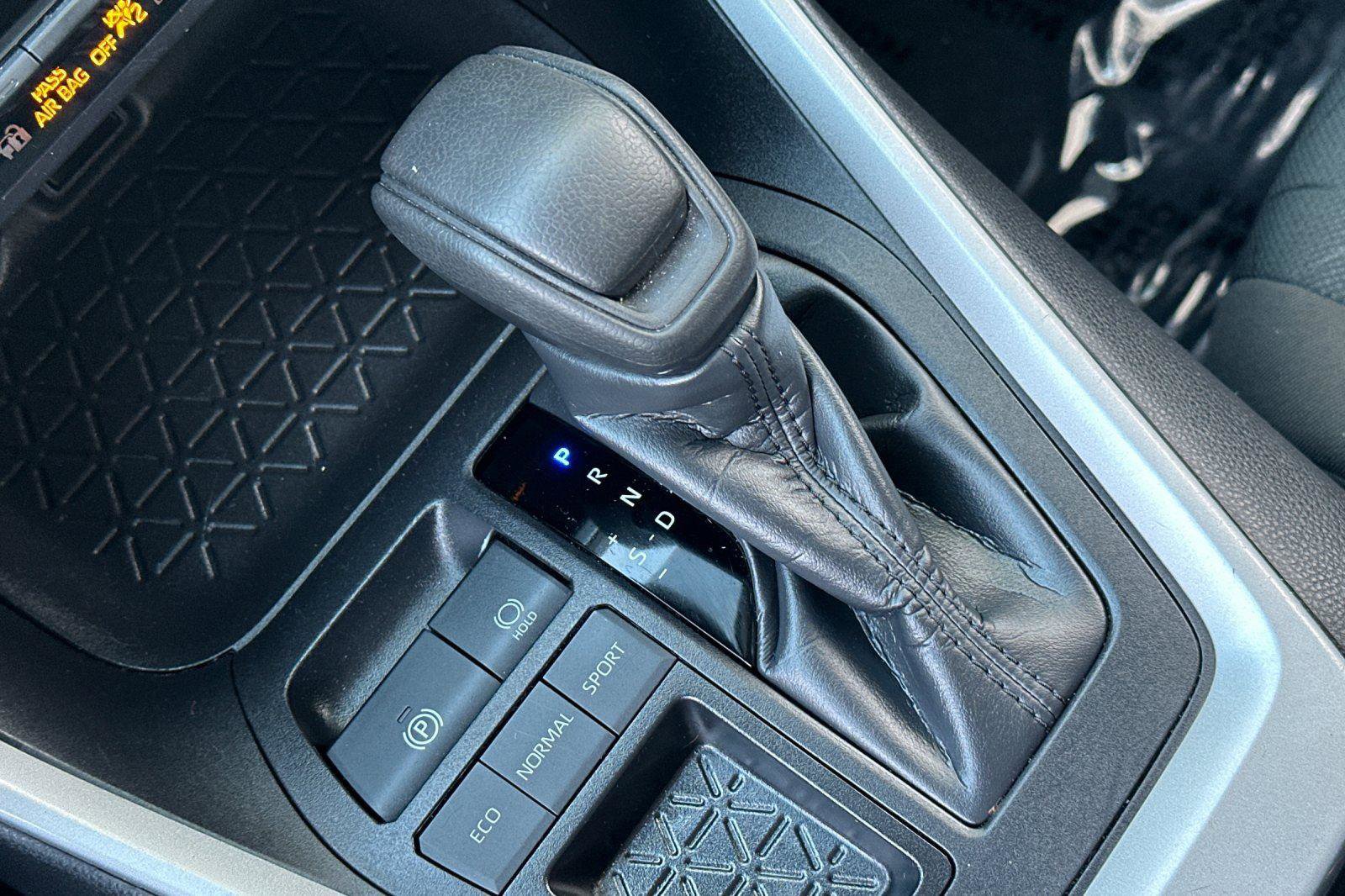 Used 2024 Toyota RAV4 XLE image 20