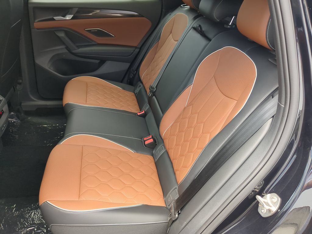 New 2026 Volkswagen Tiguan SEL R-Line AWD/4WD image 16