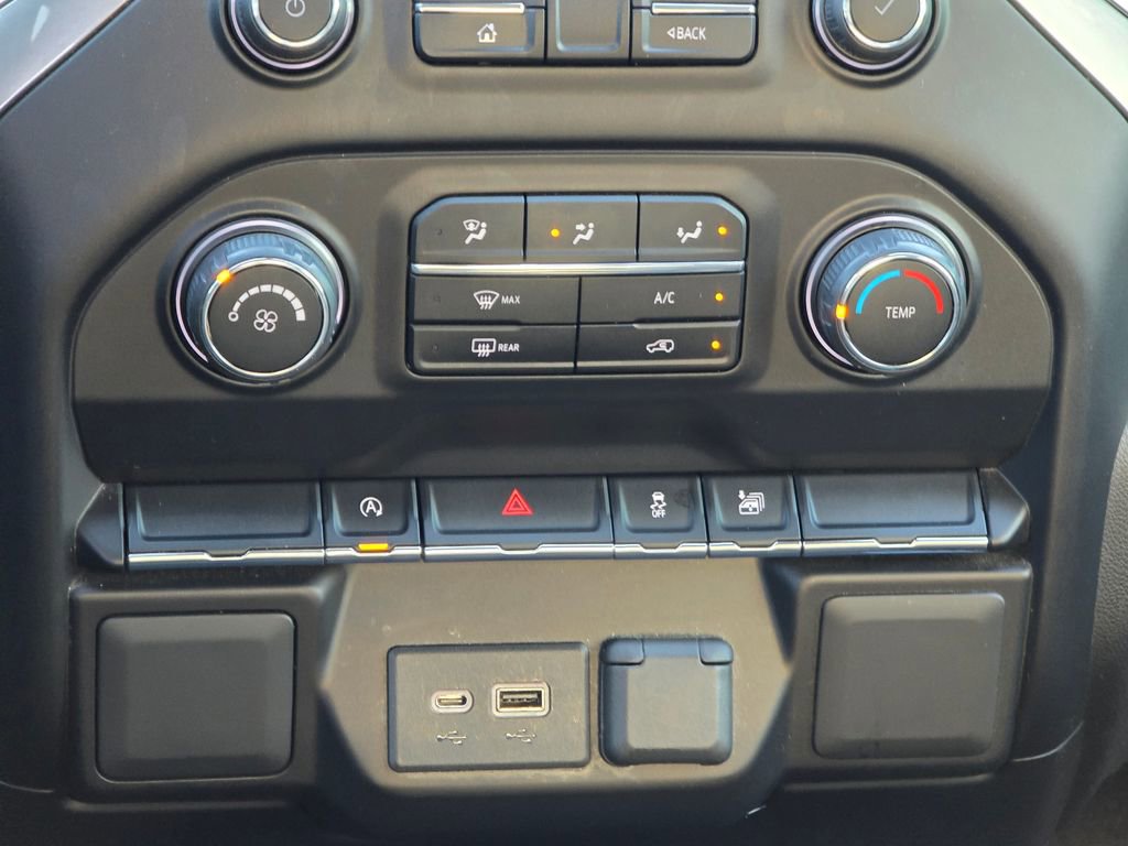 Used 2020 Chevrolet Silverado 1500 LT w/ LT Value Package AWD/4WD image 21