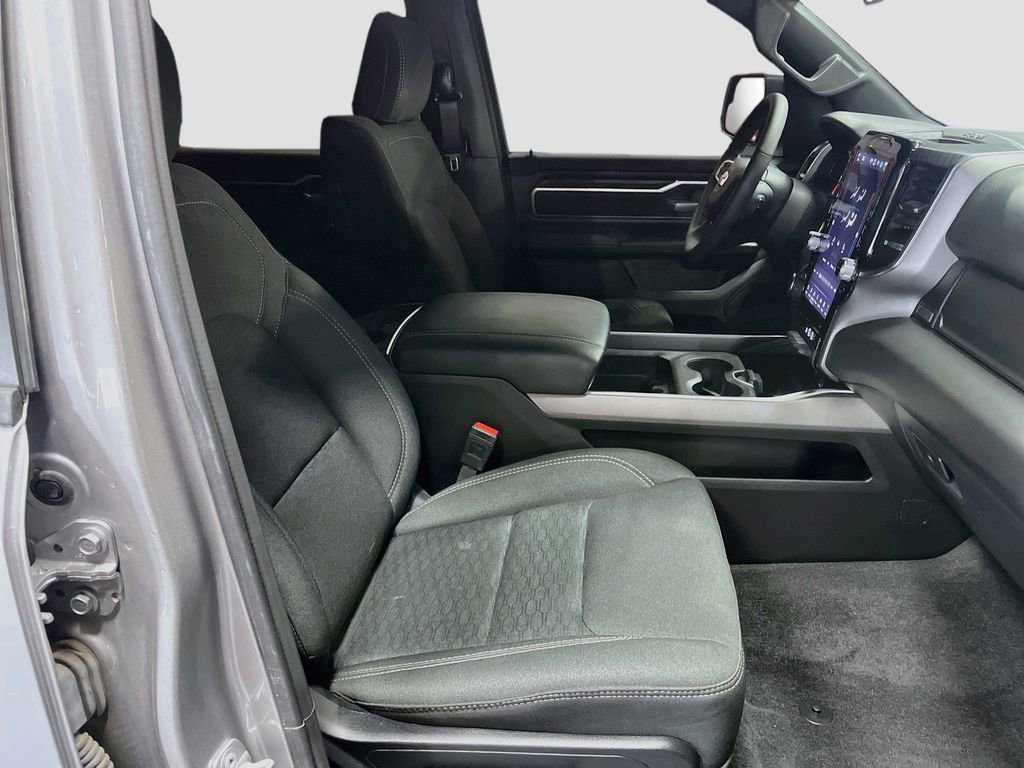 Used 2025 RAM 1500 Big Horn AWD/4WD image 29