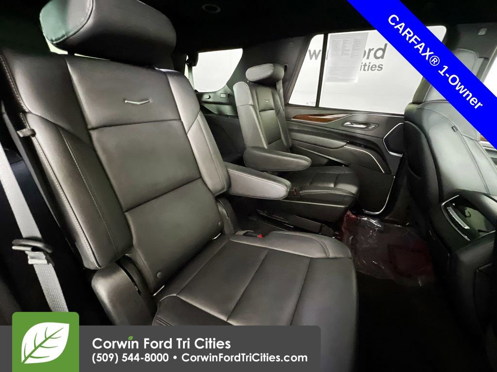 Used 2022 Cadillac Escalade Luxury w/ LPO, Floor Liner Package image 17