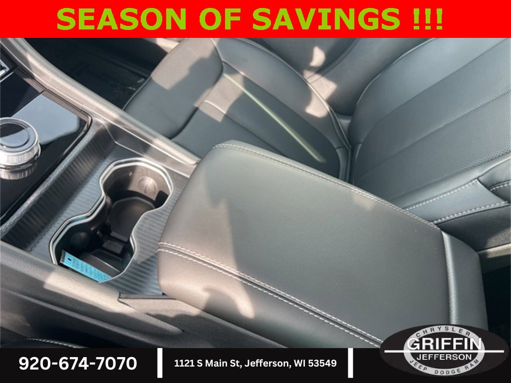 New 2025 Jeep Grand Cherokee L Limited w/ Luxury Tech Group II image 29