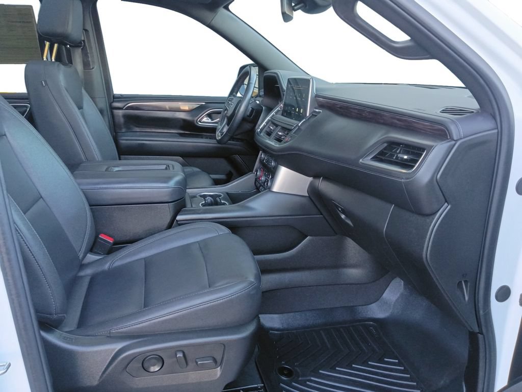 Used 2024 Chevrolet Suburban Z71 w/ Luxury Package AWD/4WD image 24