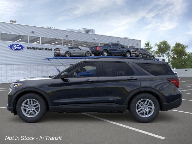 New 2026 Ford Explorer Active RWD image 3