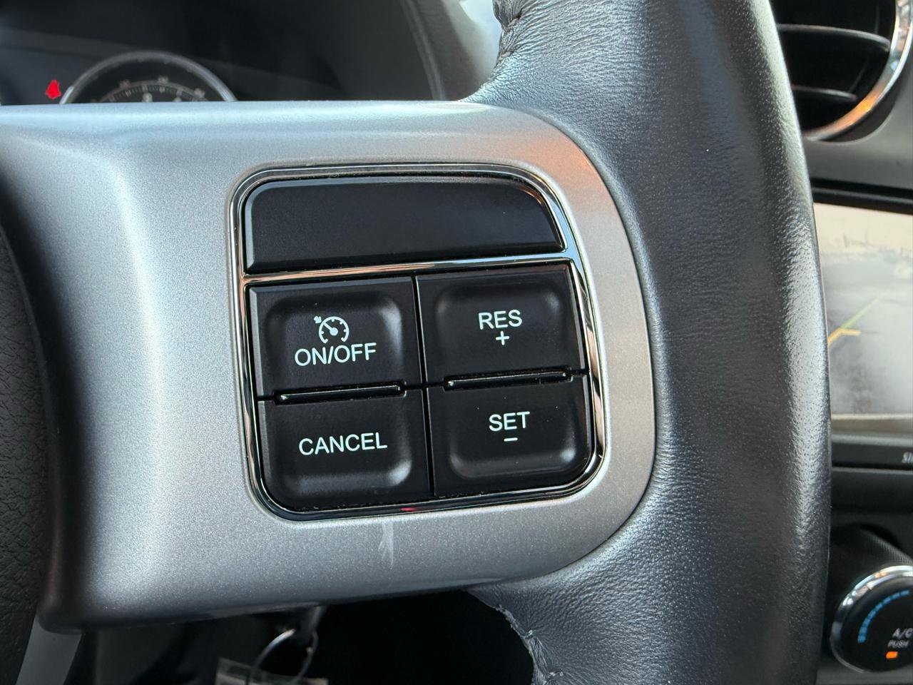 Used 2017 Jeep Compass High Altitude image 29