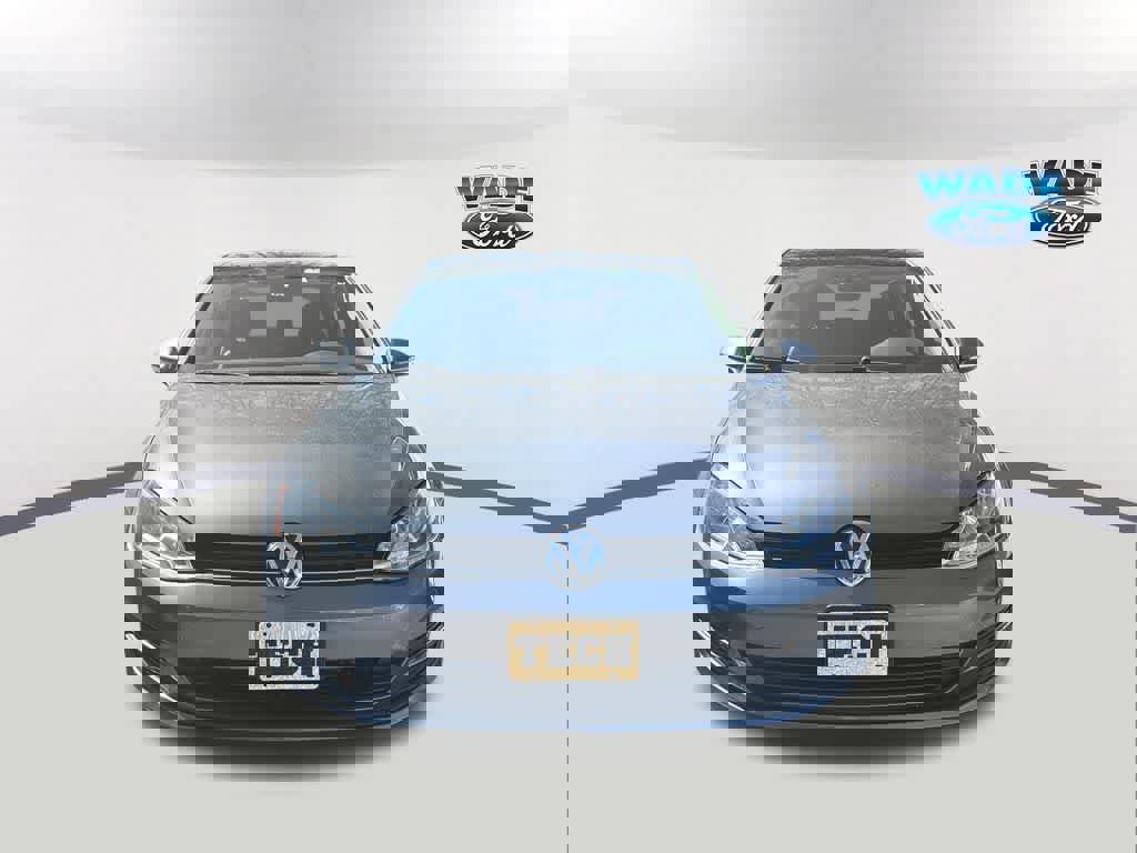 Used 2015 Volkswagen Golf S image 2