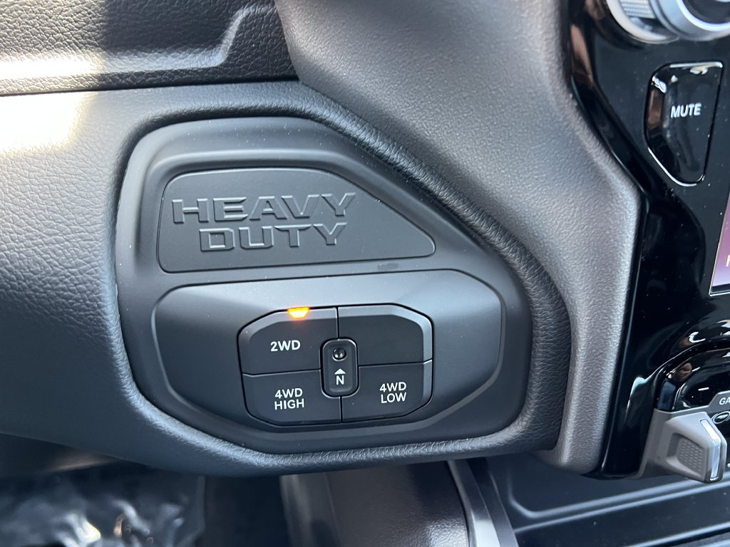 New 2026 RAM 3500 Big Horn AWD/4WD image 29
