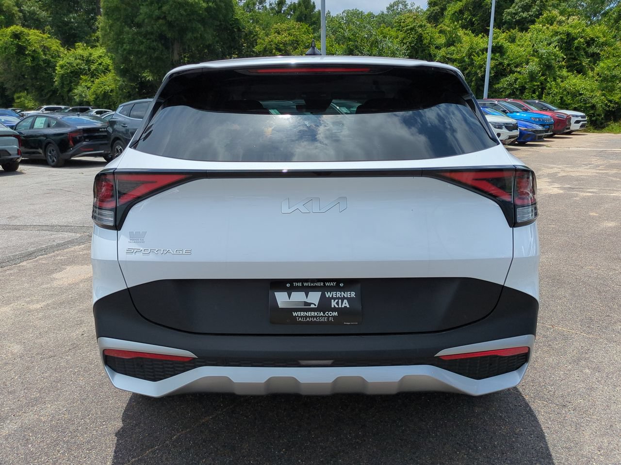 Certified 2025 Kia Sportage LX FWD image 6