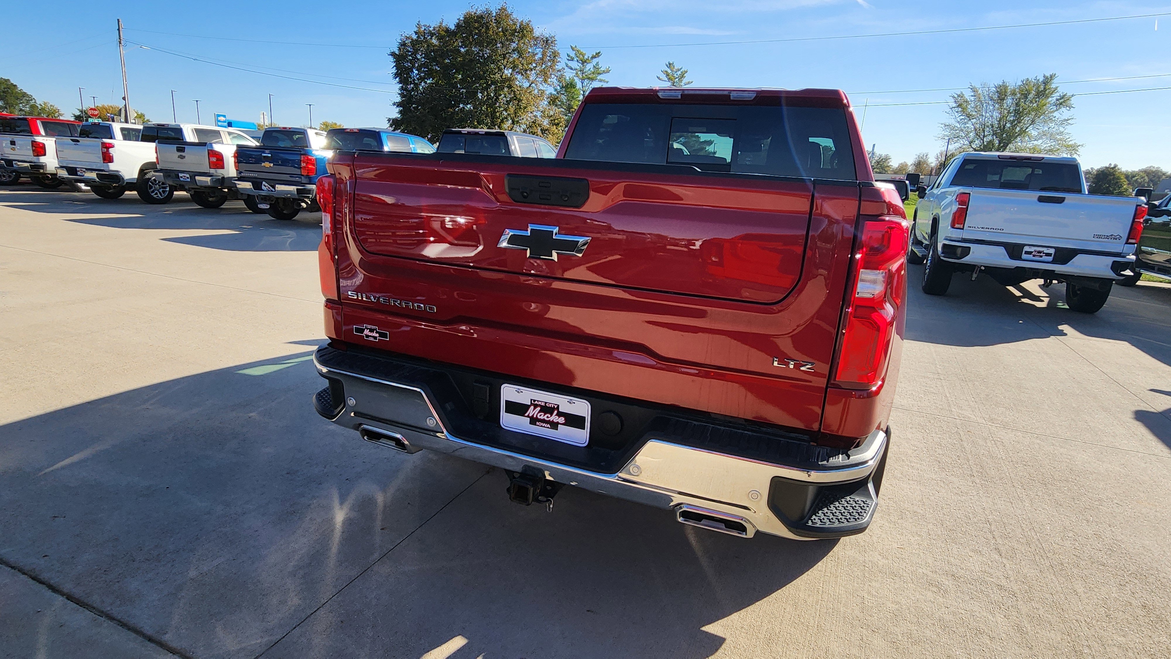 Certified 2025 Chevrolet Silverado 1500 LTZ w/ Z71 Off-Road Package image 5