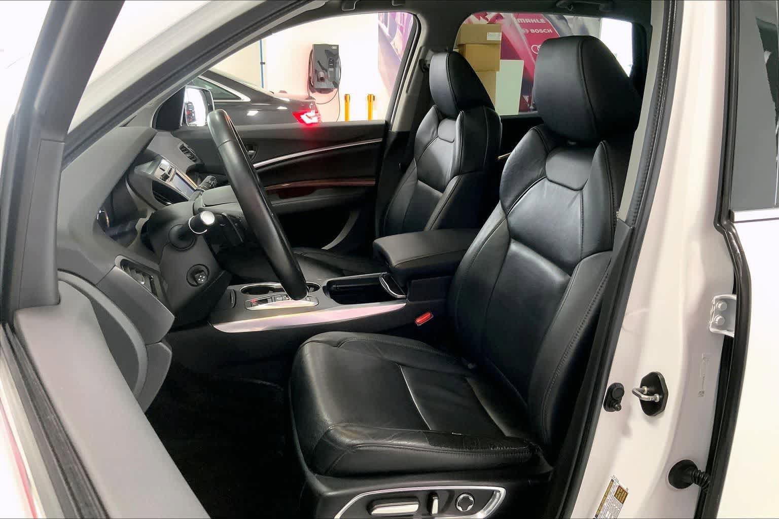 Used 2020 Acura MDX SH-AWD image 10