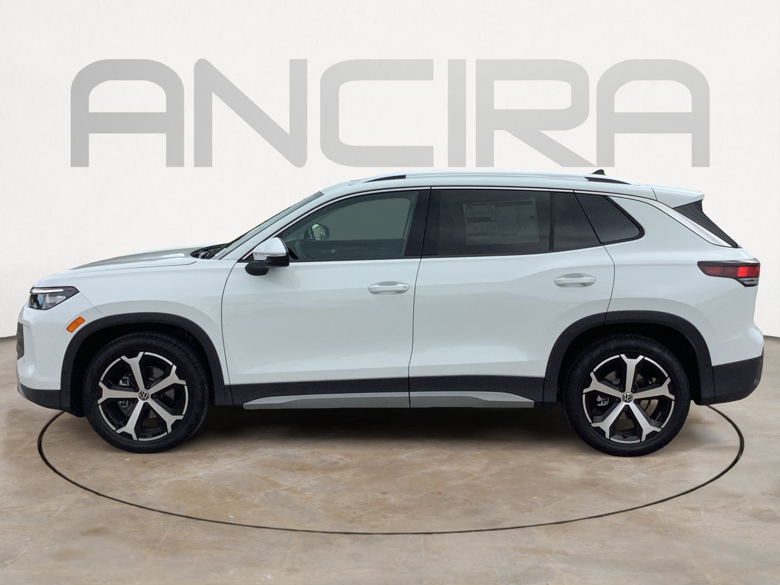 New 2026 Volkswagen Tiguan SE FWD image 5
