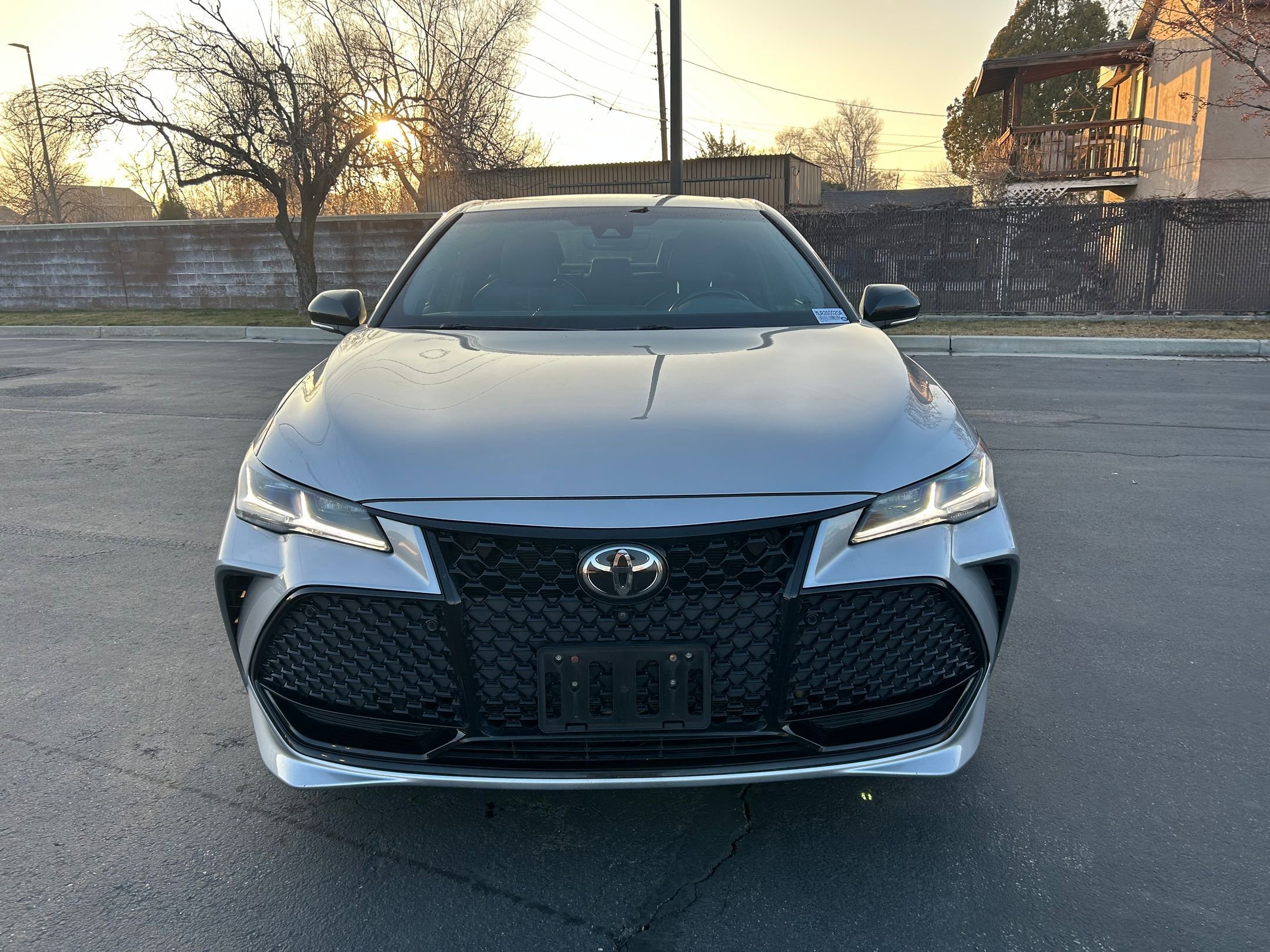Certified 2019 Toyota Avalon Touring image 8