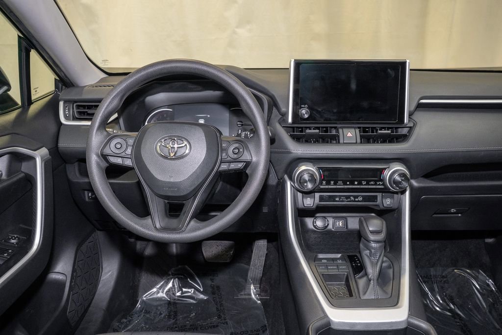 Used 2024 Toyota RAV4 XLE image 6