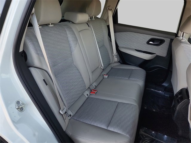 Used 2023 Nissan Rogue SV image 28