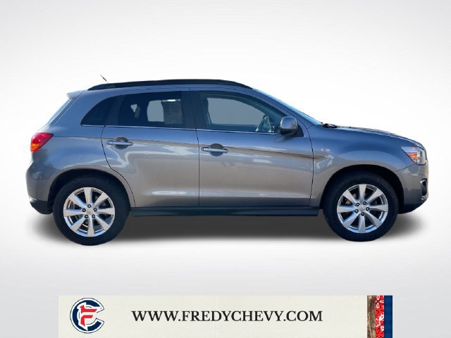 Used 2013 Mitsubishi Outlander Sport SE FWD image 6