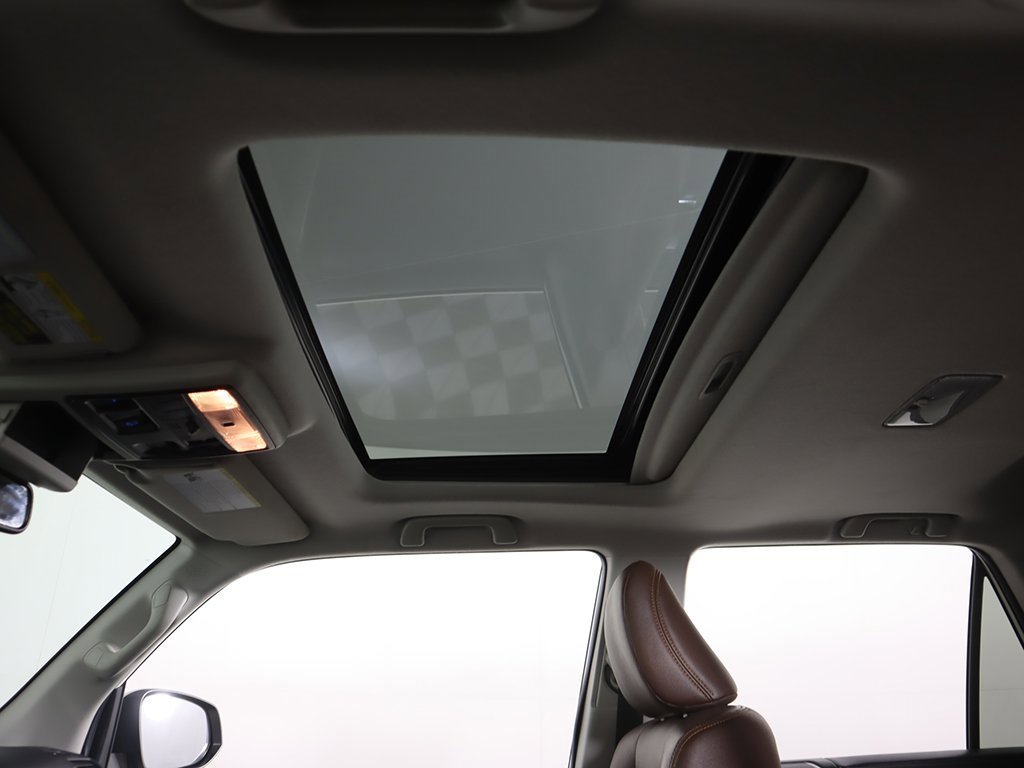 Used 2020 Toyota 4Runner Limited image 20