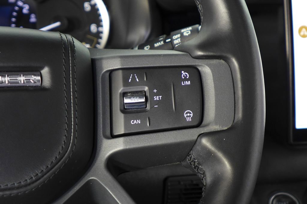 Used 2023 Land Rover Defender 110 X-Dynamic SE image 30