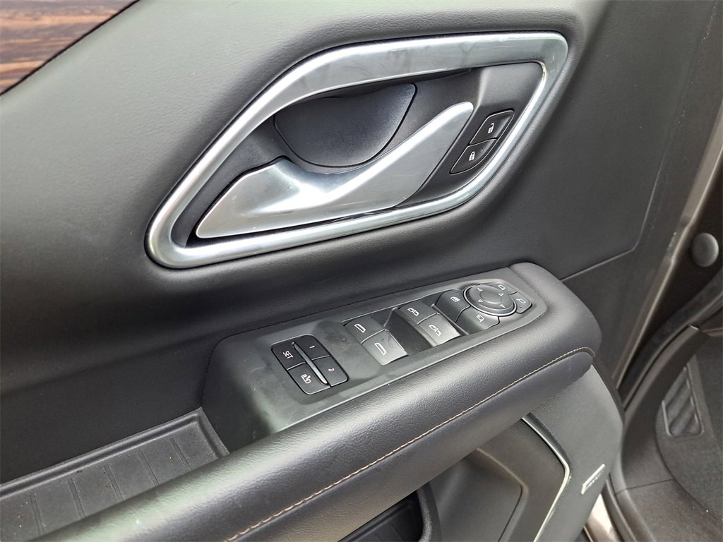 Used 2021 Chevrolet Suburban High Country image 18