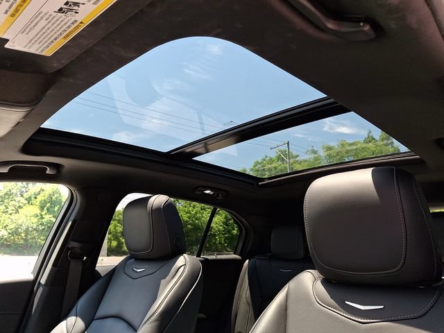 Used 2022 Cadillac XT4 Premium Luxury w/ Enhanced Visibility Package AWD/4WD image 14