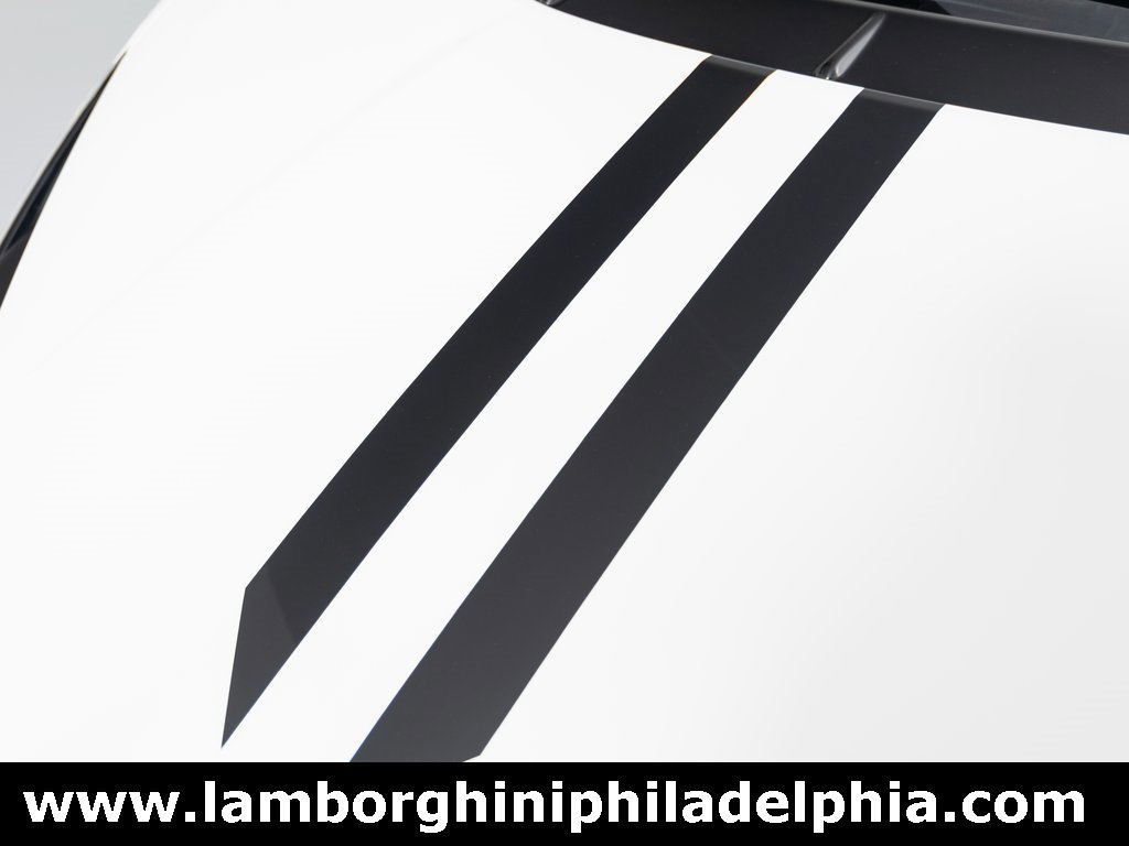 Used 2024 Lamborghini Revuelto image 42