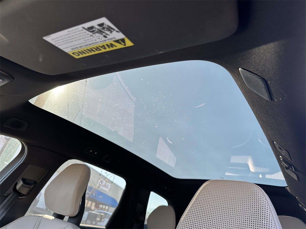 Used 2025 Volvo EX90 Ultra image 18