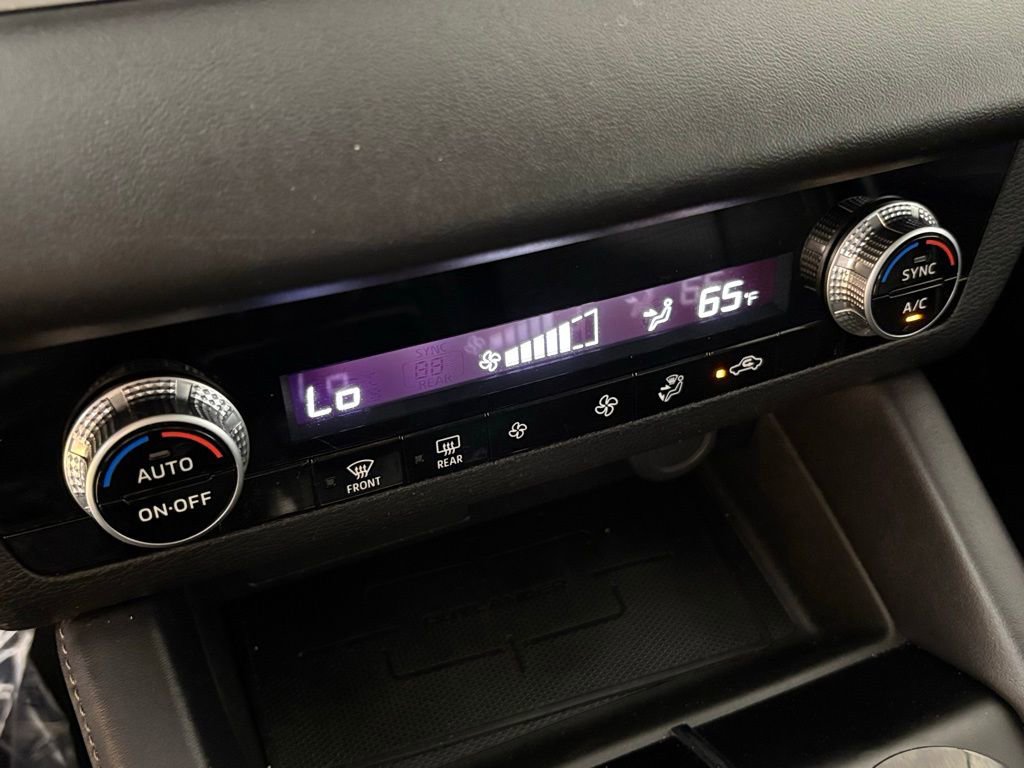 Used 2022 Mitsubishi Outlander ES image 25