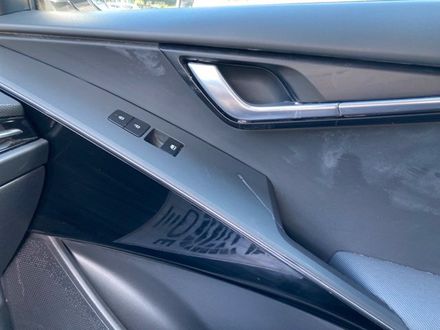 Used 2023 Kia Niro Wave FWD image 18