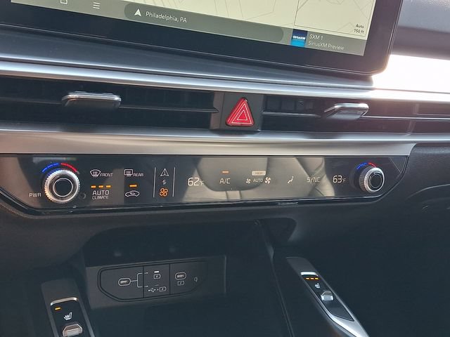 Certified 2025 Kia Sorento S AWD/4WD image 16