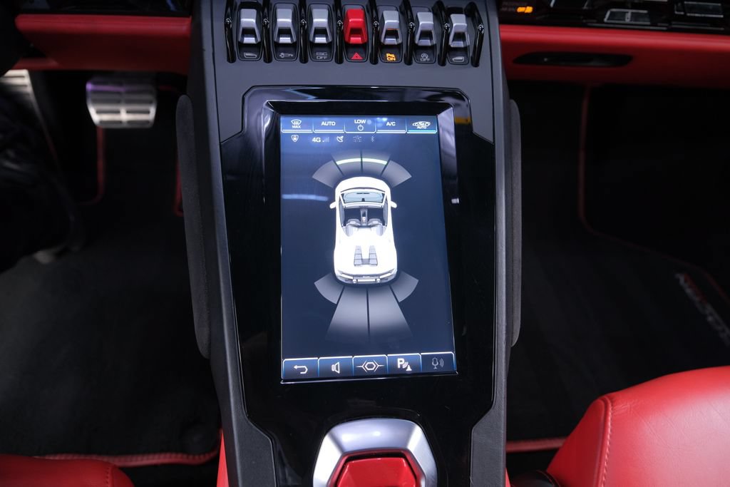 Used 2021 Lamborghini Huracan EVO RWD image 41